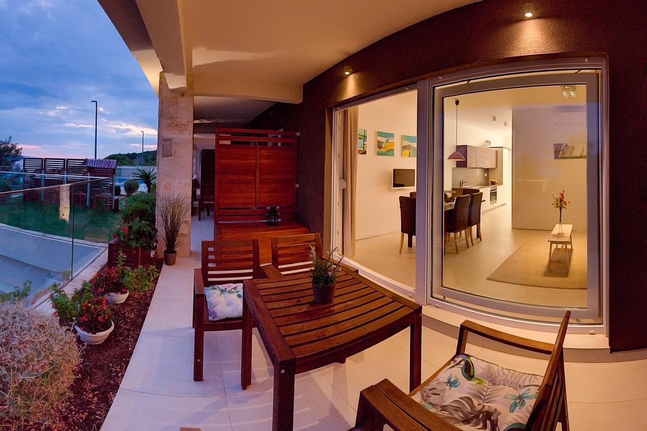Luxury Apartments Jolara Mimice Extérieur photo